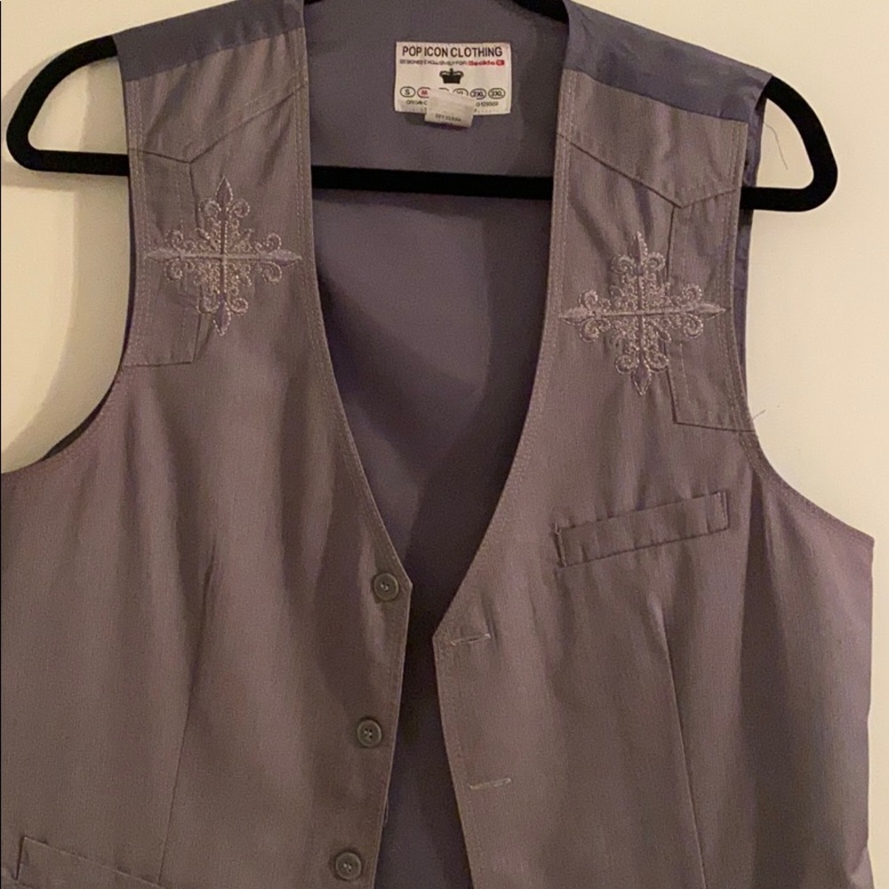 Buckle Grey/Grey Cross Vest